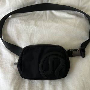 Lulu belt bag